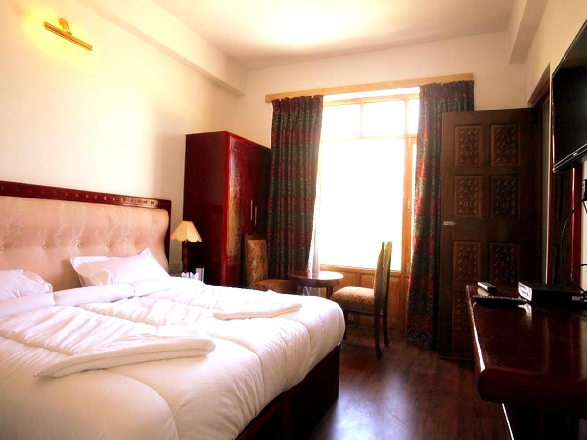 The Hotel Himalaya, 레 외부 사진