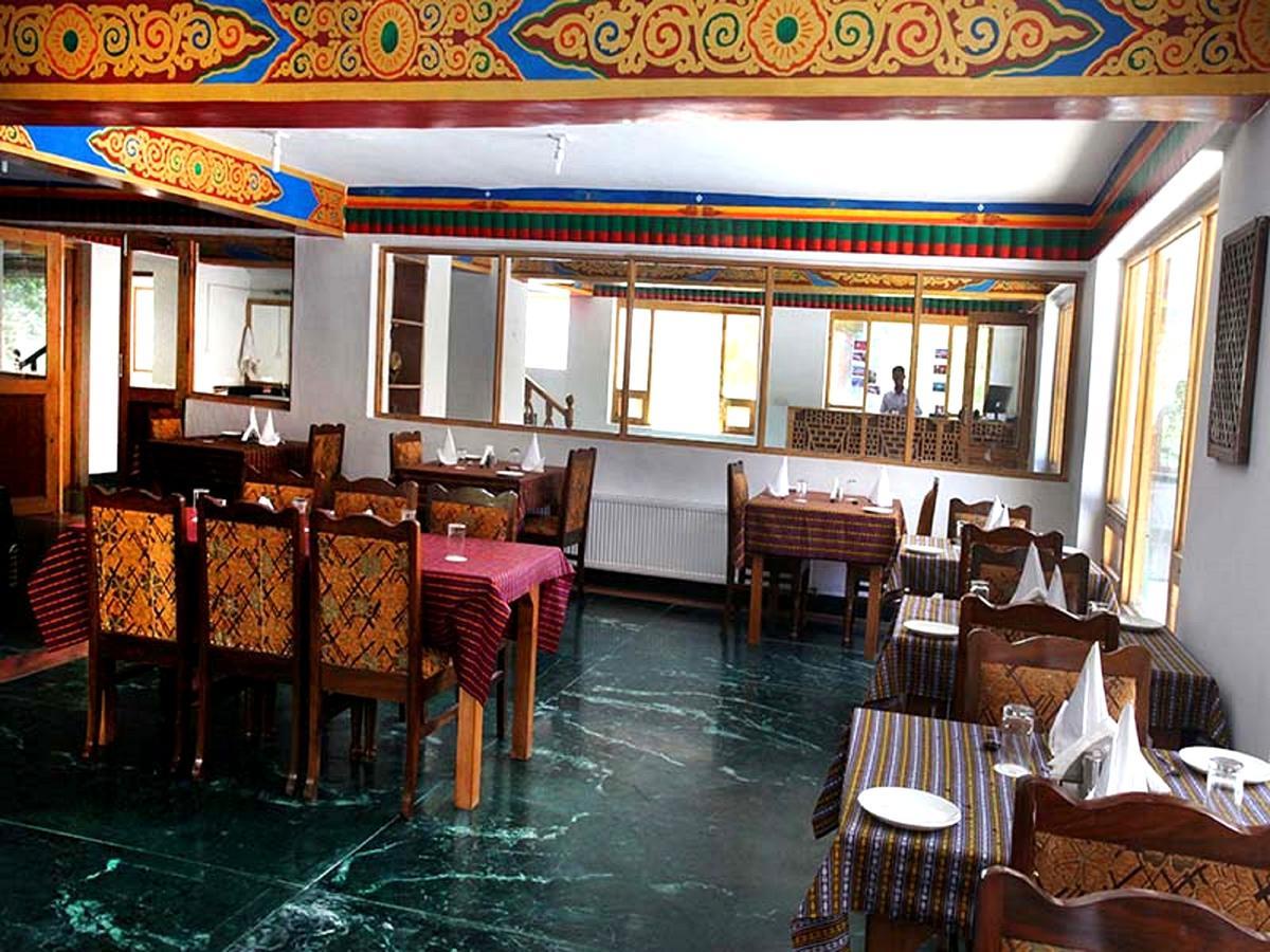 The Hotel Himalaya, 레 외부 사진