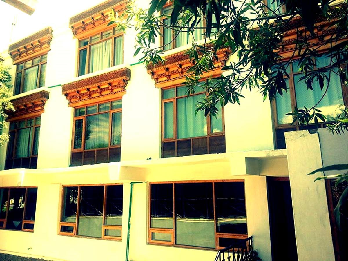 The Hotel Himalaya, 레 외부 사진