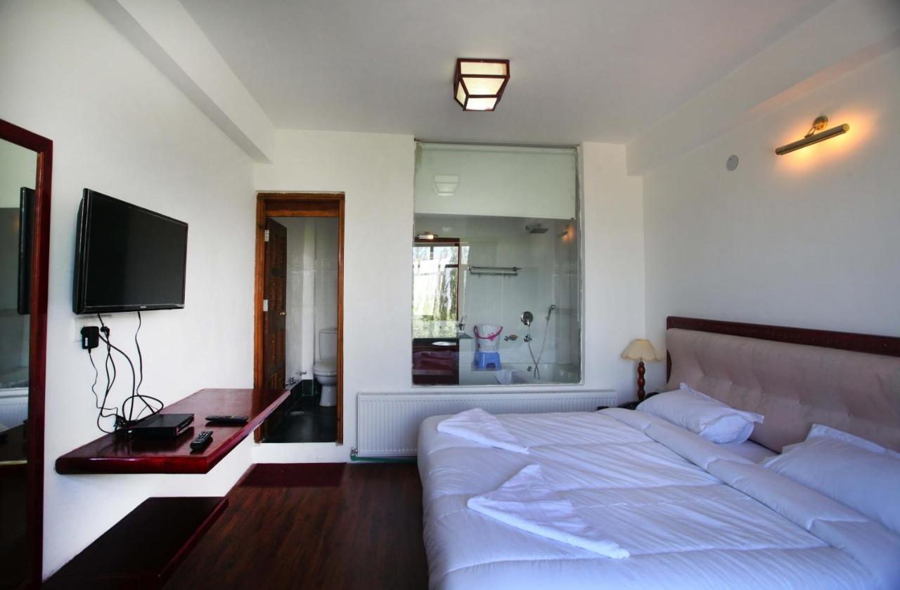 The Hotel Himalaya, 레 외부 사진