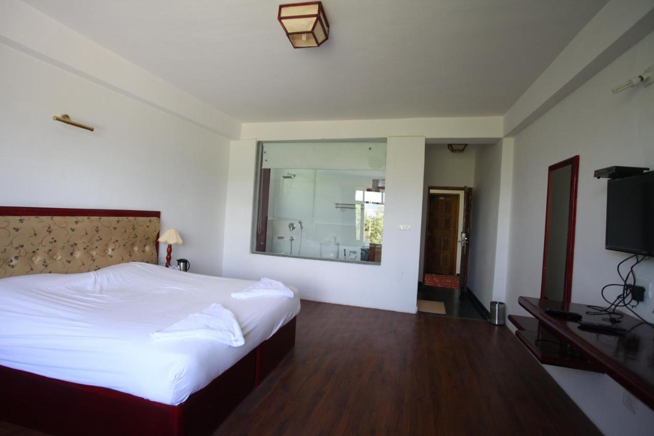 The Hotel Himalaya, 레 외부 사진